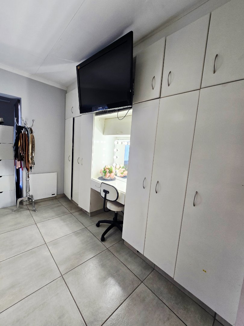 3 Bedroom Property for Sale in Flamwood North West